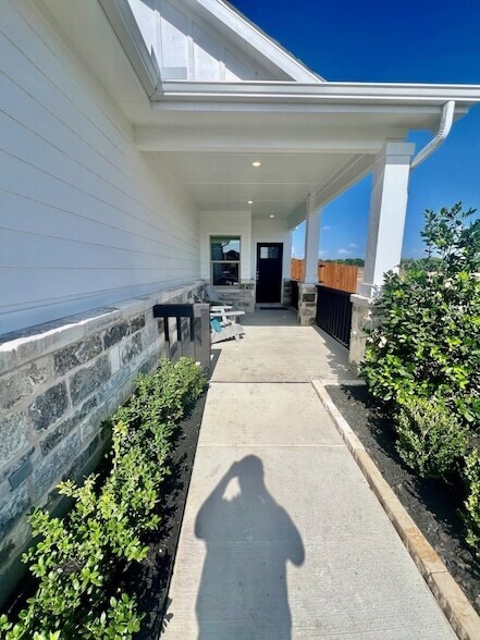 Building Photo - 4104 Zoe Ln