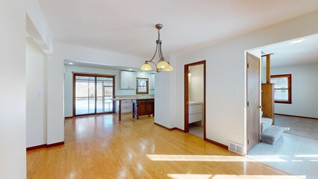 Building Photo - Available August 2026!  Beautiful Home in North Ames