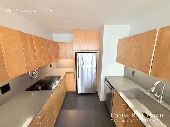 Building Photo - 3200 Sixth Ave