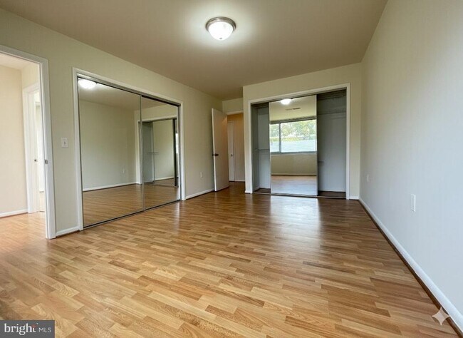 Building Photo - 4410 Briarwood Ct N