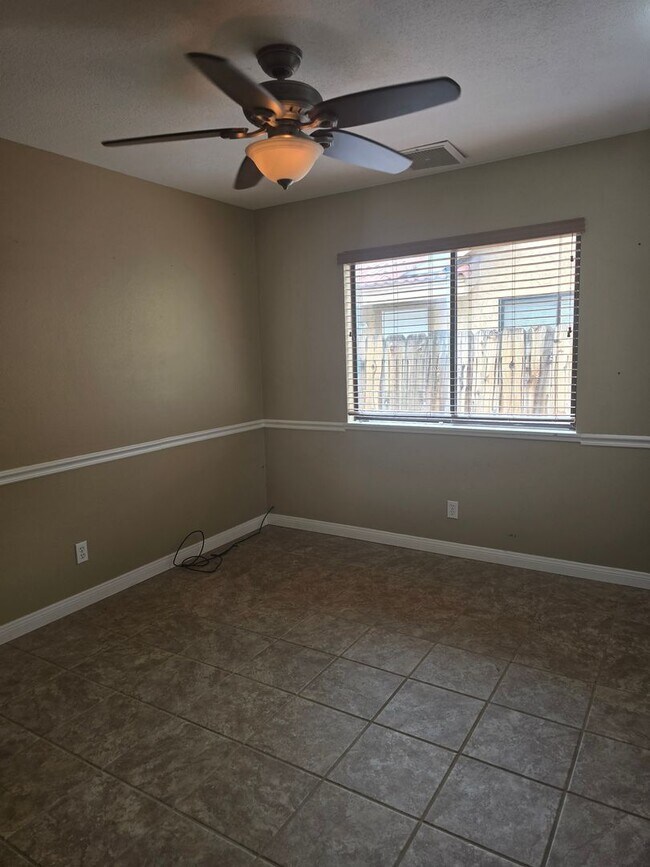 Building Photo - 418 Mt Baldy Cir