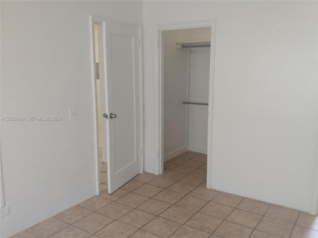 Building Photo - 1260 Sesame St