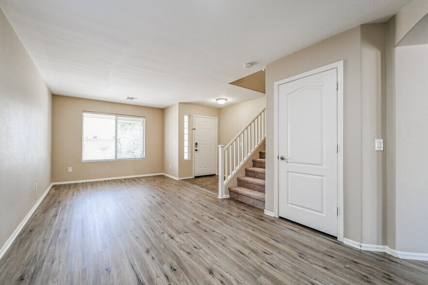 Building Photo - 28414 N 25th Ave