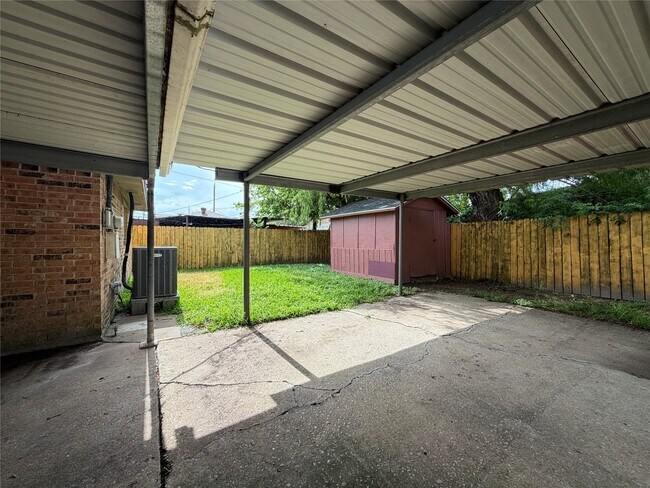 Building Photo - 8842 Barton St