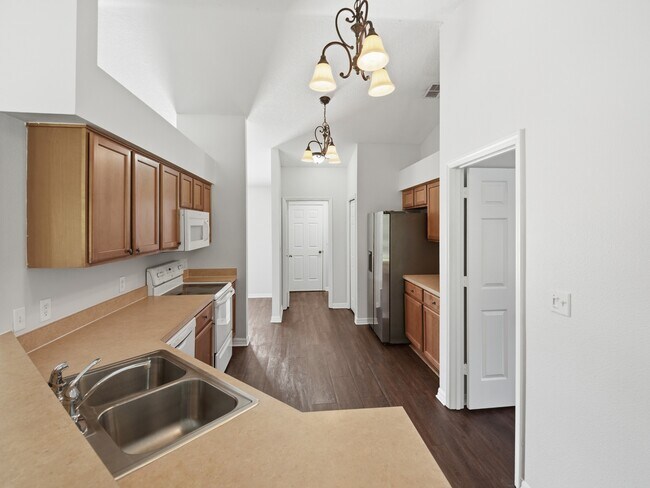 Building Photo - 2368 Sweetwater Blvd