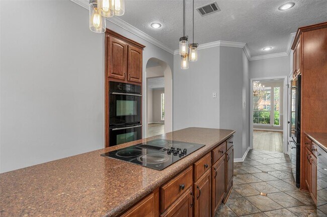 Building Photo - 10204 Prism Dr