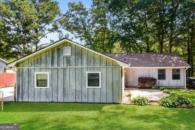 Building Photo - 2755 Stanton Woods Dr SE
