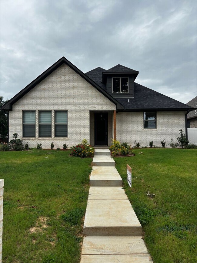 Building Photo - New Construction Home in Pleasant Grove for Rent!
