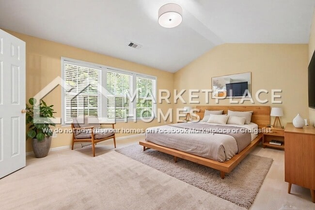 Building Photo - 3398 Spindletop Dr NW