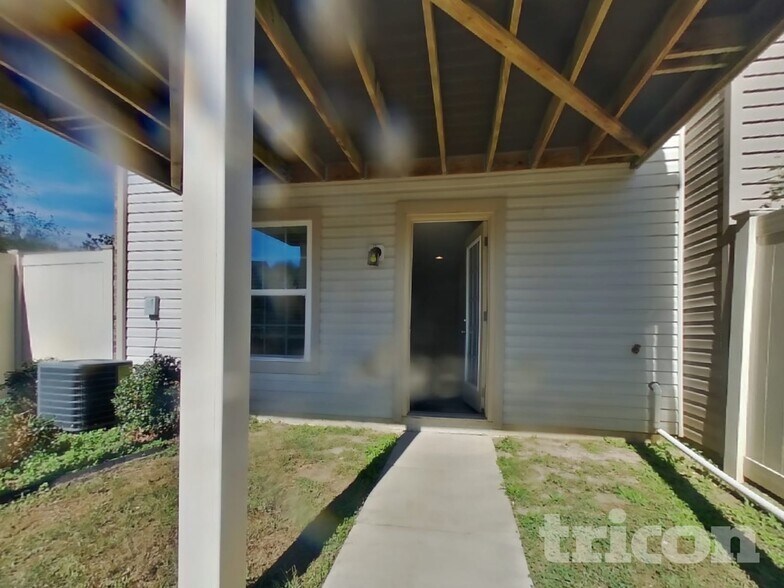 Building Photo - 5413 Double Day Ln