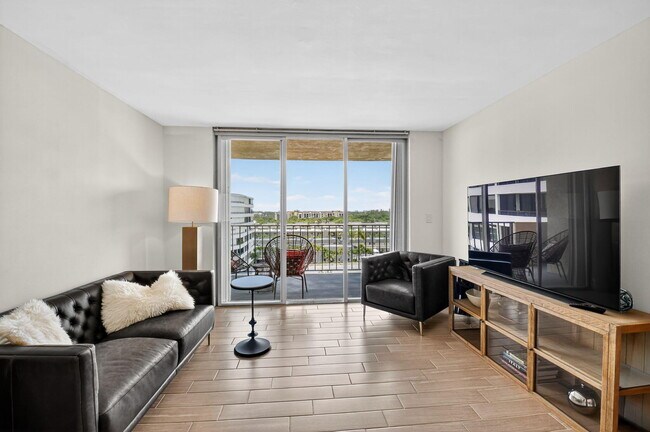 Building Photo - 3581 S Ocean Blvd