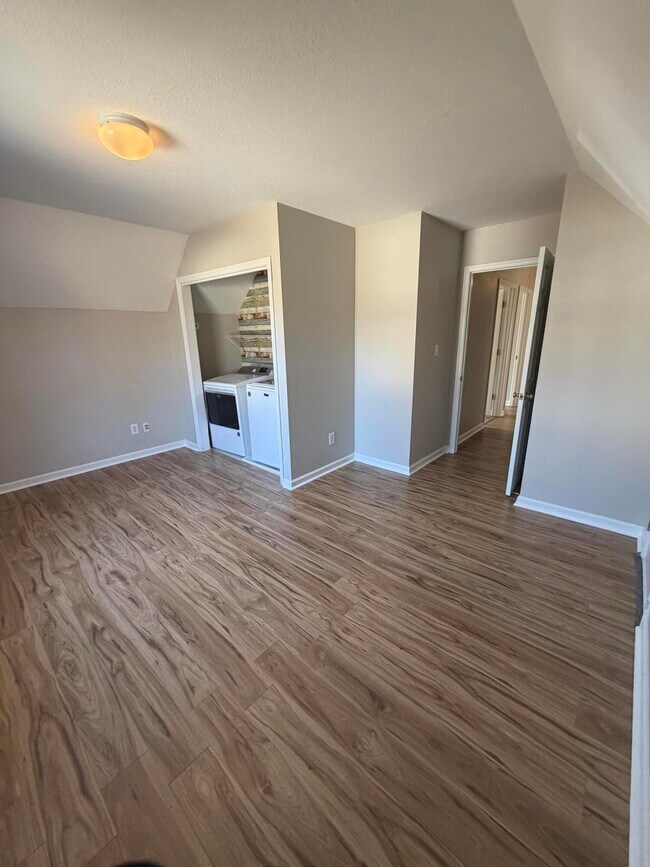 Building Photo - 516 Granite Point