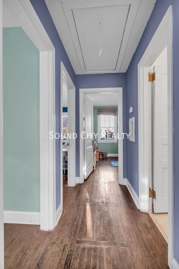 Building Photo - 1203 Kermit Dr