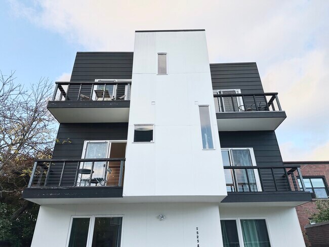 Building Photo - 1525 NW 60th St