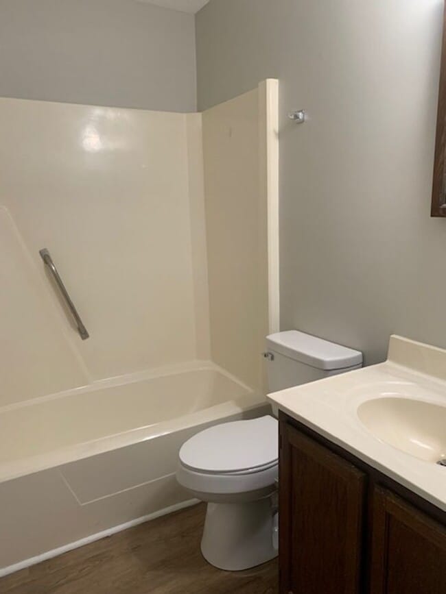 Building Photo - 2-Bedroom, 2- Bath Condo in Carolina Pines