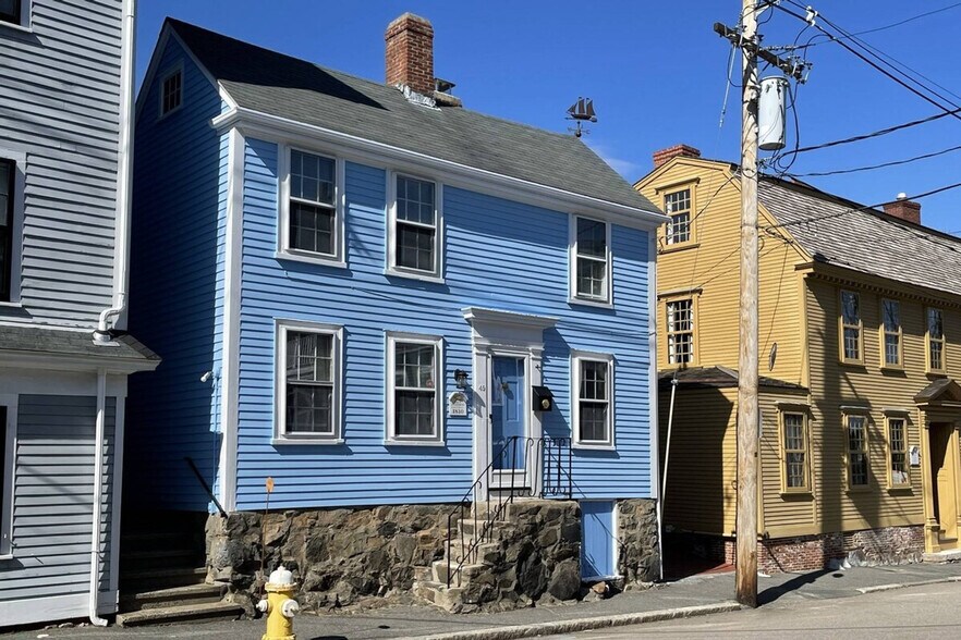 Building Photo - 50 Elm St