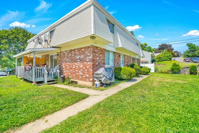 Building Photo - 387 Bucks Hl Rd
