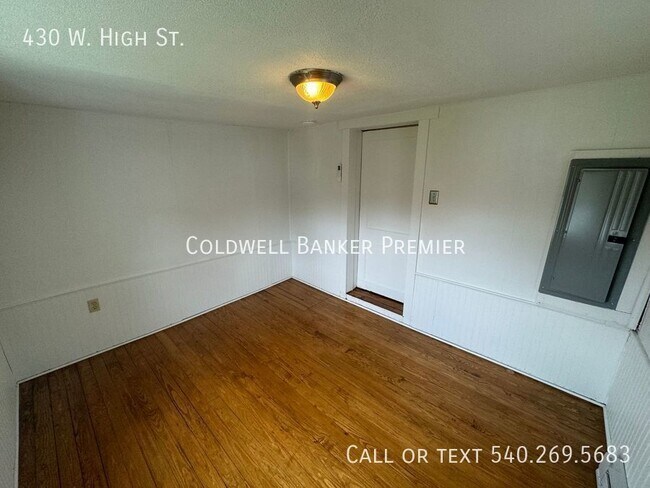 Building Photo - 430 W High St