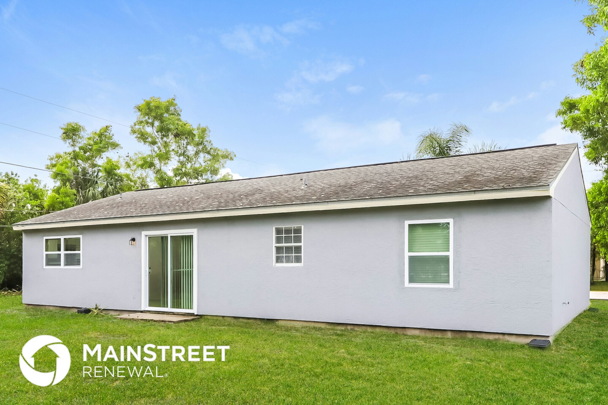 Building Photo - 2831 SE Melaleuca Blvd