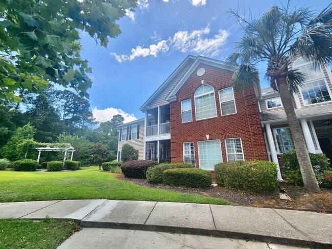 Building Photo - Charming 2 bedroom plus flex room in Dunes...