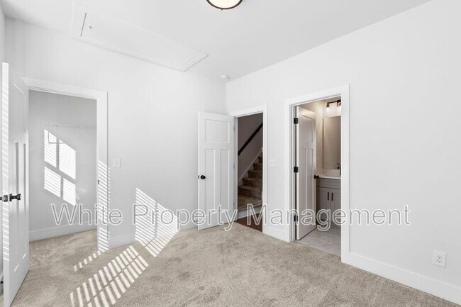 Building Photo - 1126 Pegram St