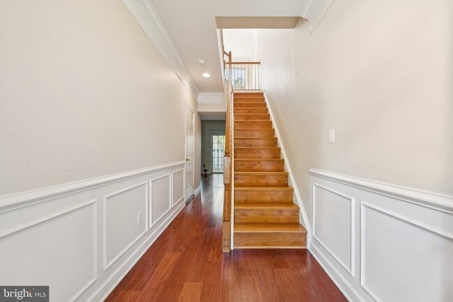 Primary Photo - 11465 Log Ridge Dr
