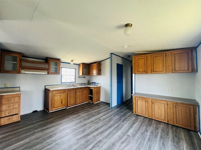 Building Photo - 2525 Oyster Creek Bend