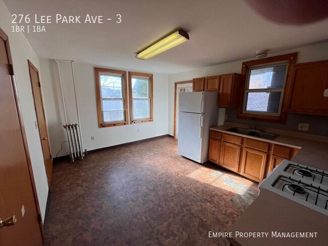 Building Photo - 276 Lee Park Ave