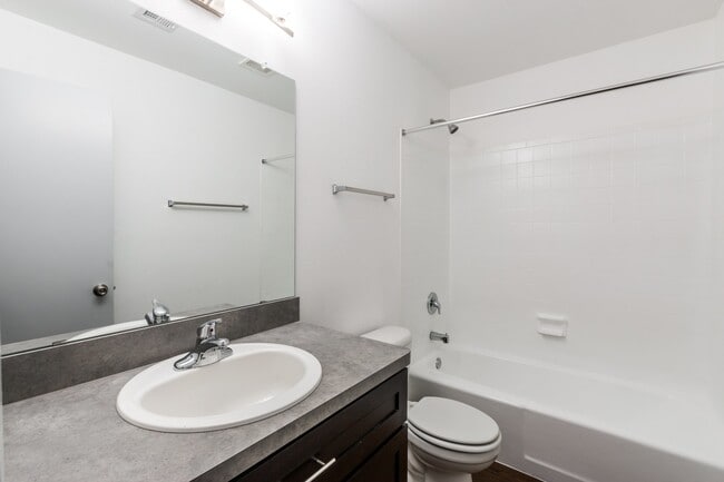 Building Photo - Luxury Duplex. Best Prices In South Austin...