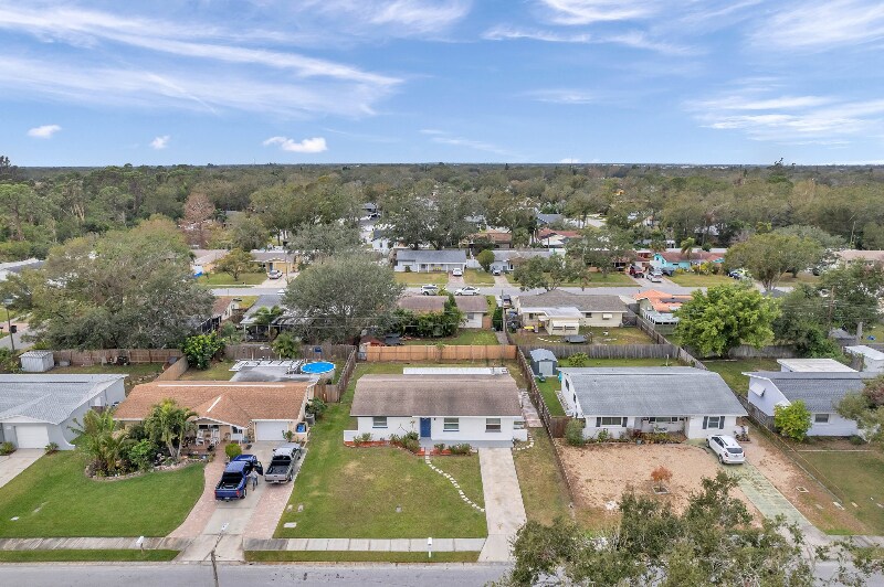 Building Photo - 9850 55th Way N