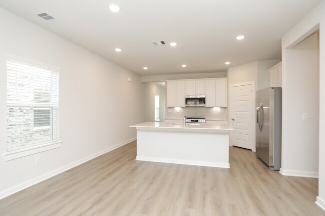 Building Photo - 8462 Sweet Cherry Ln
