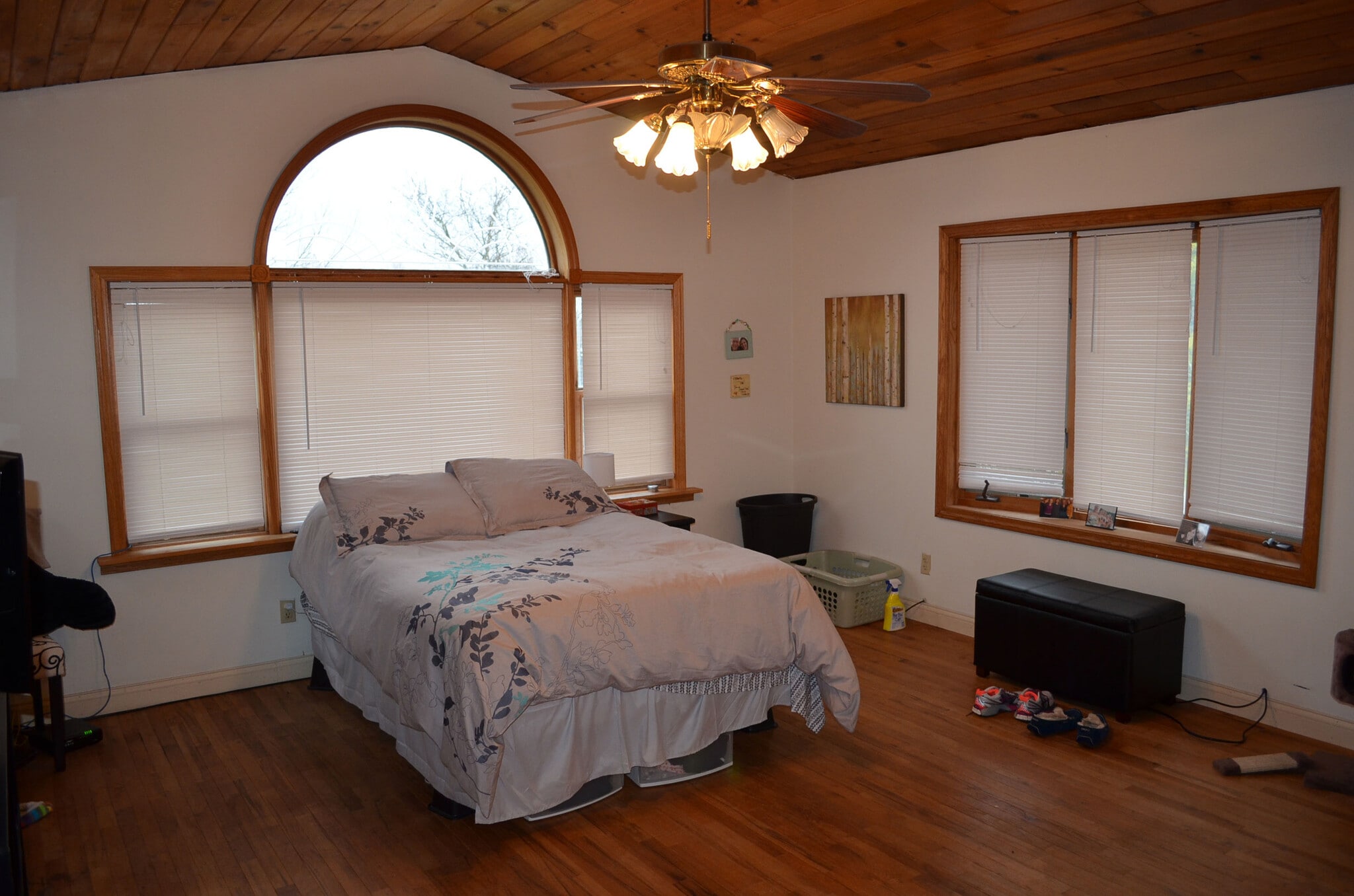 Building Photo - 5681 Fullview Heights Dr