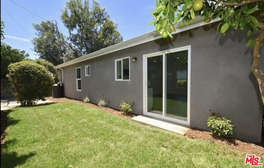 Building Photo - 8630 Lubao Ave