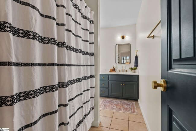 Building Photo - 7 Hamilton Ave