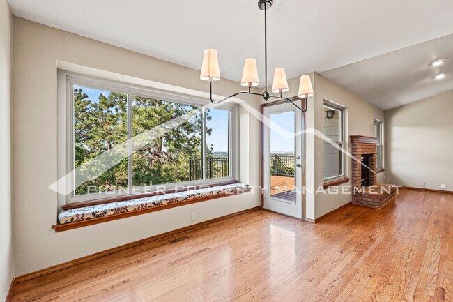 Building Photo - 5 bed/3 bath Main-Level Living with Design...