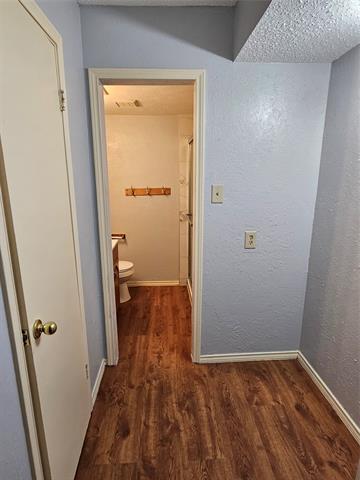 Building Photo - 701 Towne House Ln