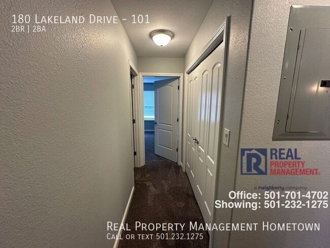 Building Photo - 180 Lakeland Dr