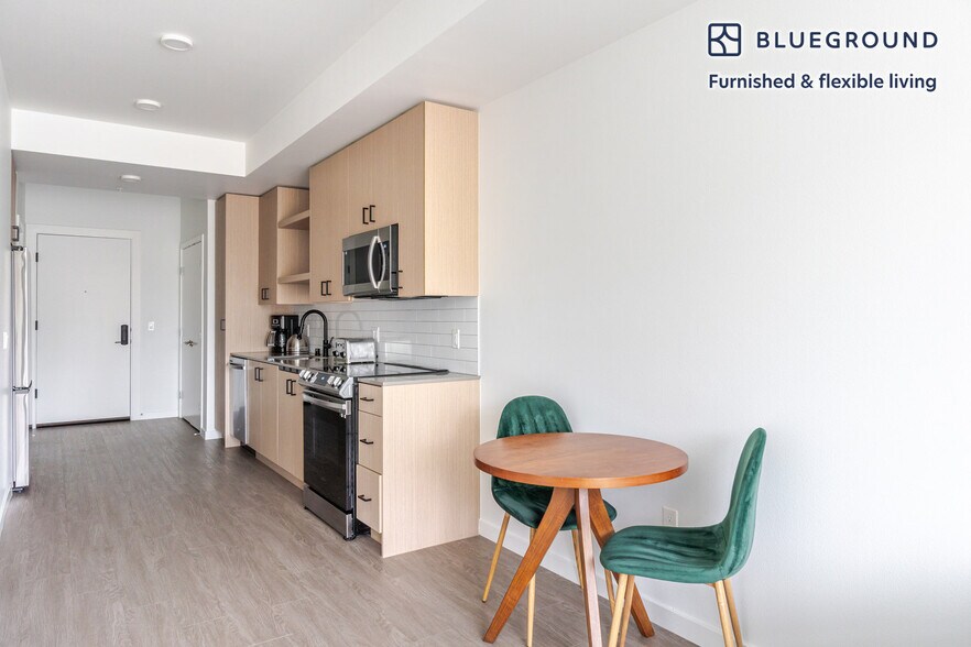 Building Photo - 17675 NE 69th Ct