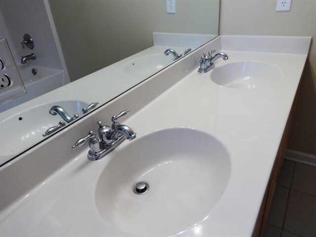 Building Photo - 210 Flat Rock Ter