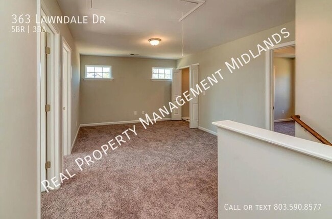 Building Photo - Luxurious Living in the Heart of Heather H...