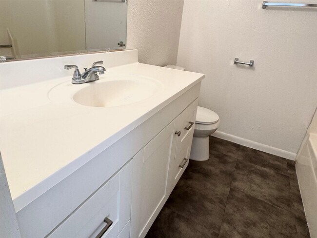 Building Photo - 11002 Hammerly Blvd