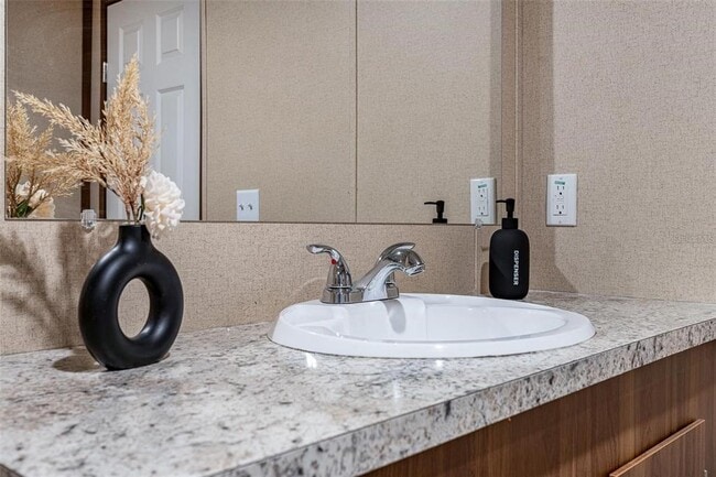 Building Photo - 8150 Cherokee Rd