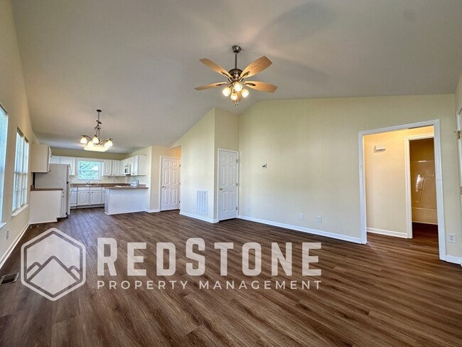 Building Photo - 812 Jennings Berry Dr