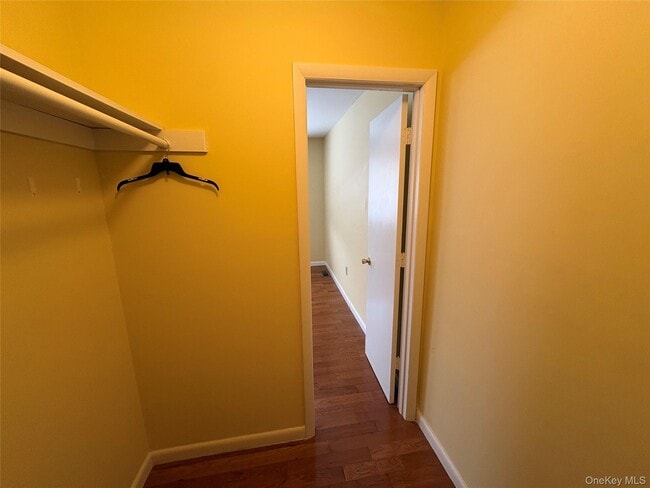 Building Photo - 5 N Aspen Rd