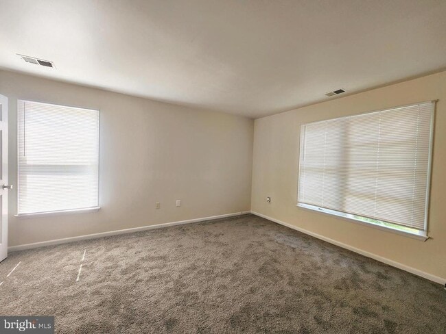 Building Photo - 6107 Willow Way