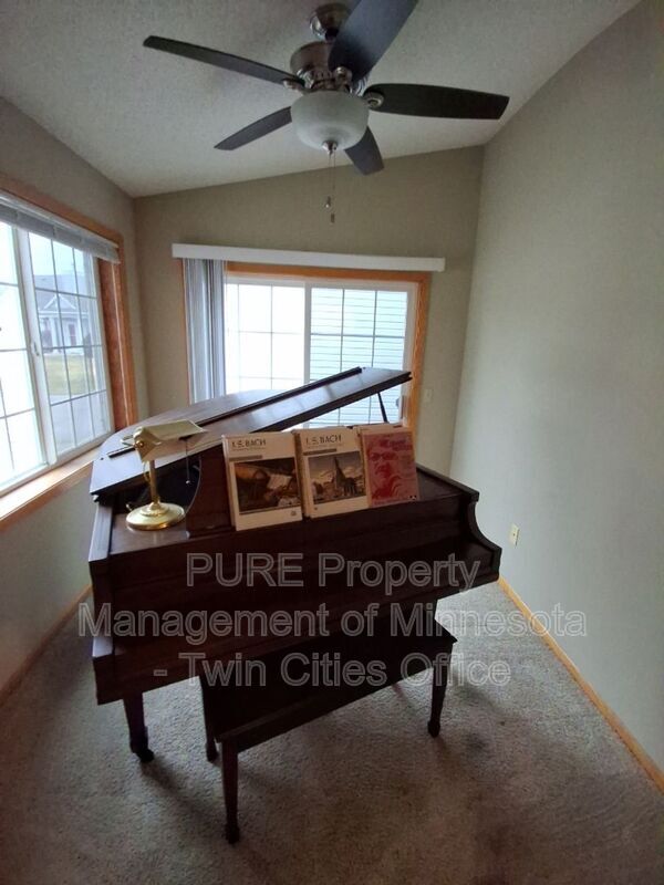 Building Photo - 4127 Ruby Ln