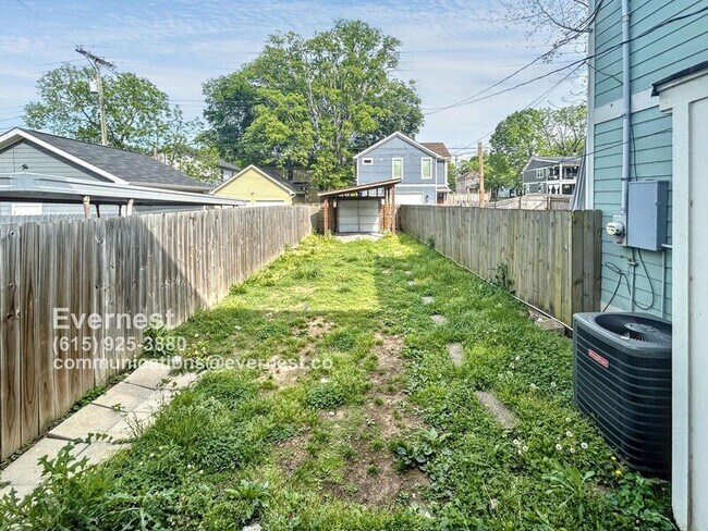 Building Photo - 703 Joseph Ave