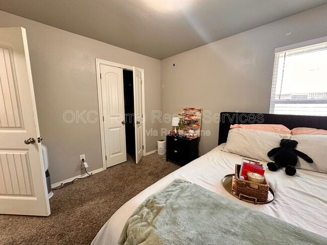 Building Photo - 4122 Bonaparte Blvd