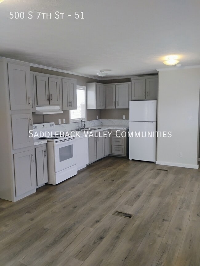 Building Photo - 500 S 7th St