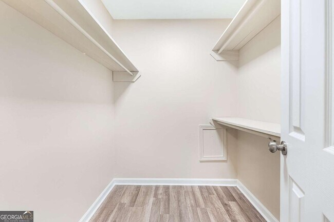 Building Photo - 103 Sterling Ct